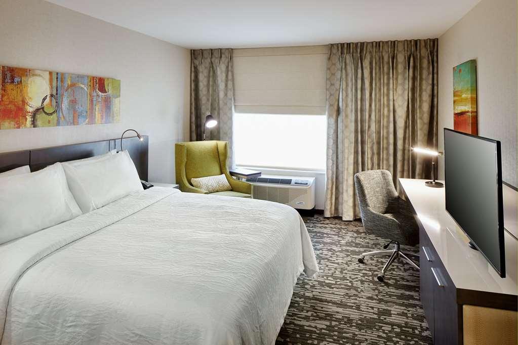Hilton Garden Inn Camden Waterfront Philadelphia Room photo